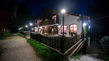 Lovecký hotel Jivák – perla svatojiřských lesů u rybníka Jívák