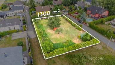 Prodej stavebního pozemku 1300 m2 v obci Záryby.