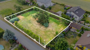 Prodej stavebního pozemku 1300 m2 v obci Záryby.