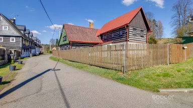 Prodej chalupy 3+kk, 145,3 m², stojící na pozemku o velikosti 739m2, obec Mařenice, okres Česká Lípa