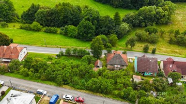 Prodej rodinného domu s velkým stavebním pozemkem - Sehradice, okres Zlín.