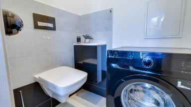 Pronájem luxusního bytu 2+kk s terasou (83,8 m²), Vojkovice, okres Mělník