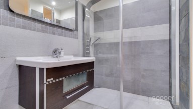 Pronájem luxusního bytu 2+kk s terasou (83,8 m²), Vojkovice, okres Mělník
