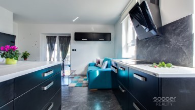 Pronájem luxusního bytu 2+kk s terasou (83,8 m²), Vojkovice, okres Mělník
