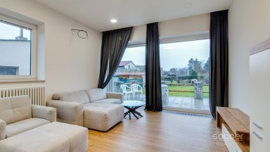 Pronájem krásného bytu 2+kk/zahrada, 60 m², ul. Dělnická, Nové Jirny