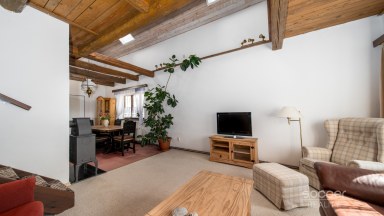 Malebný dům s příjemnou zahradou v atraktivní lokalitě.