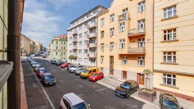 Pronájem bytu 4+kk/T/S/G, 156 m2, ul. Šlikova, Praha 6 – Břevnov.