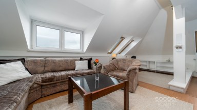 Jedinečný mezonet 3+kk+šatna v žádané čtvrti Mladé Boleslavi.