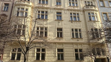 Pronájem bytu 3+1, 110 m2 v Praze 3, ulice Nitranská.