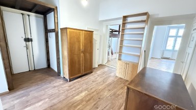 Pronájem bytu 3+1, 110 m2 v Praze 3, ulice Nitranská.