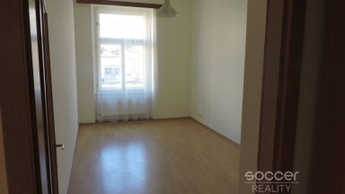 Pronájem bytu 3+kk v Praze 2 - Vinohrady, ulice Budečská.