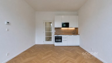 Pronájem bytu 1+kk/Sklep/Wellness, 36 m², Praha 3 – Vinohrady, ul. Vinohradská.